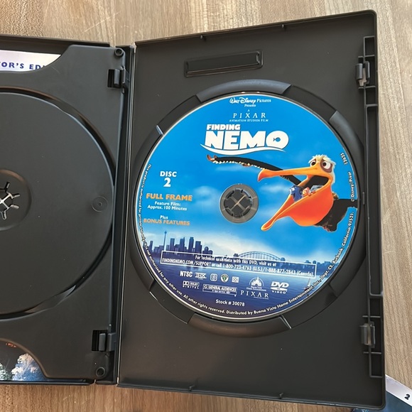 Finding Nemo movie DVD 2 disc collection with Bonus Finding Nemo CD-ROM game - Picture 5 of 7